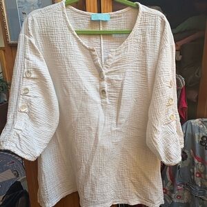Women's Cream Textured Button-Sleeve Tunic Top